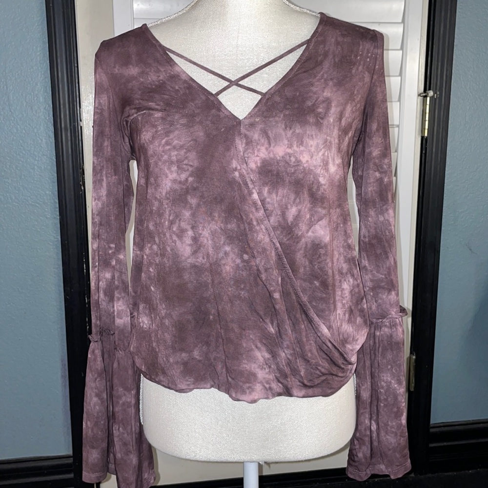 American Eagle flowy top